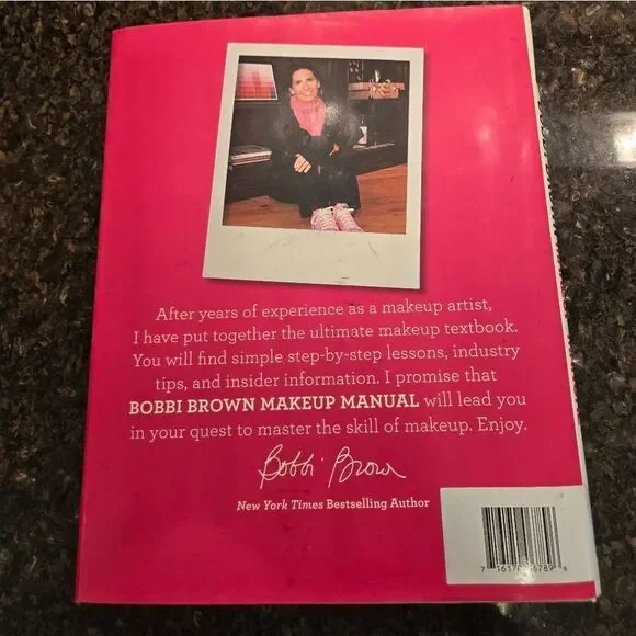 Bobbi Brown Makeup Manual Book - Picture 2 of 7